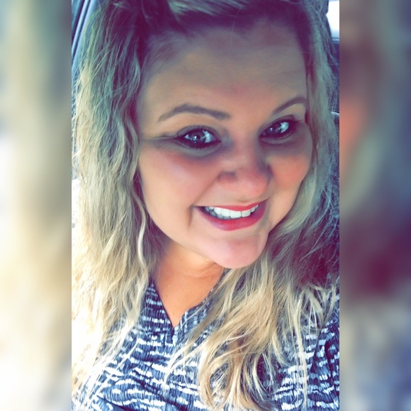 Meet your Posher, Elizabeth - Picture 1 of 1